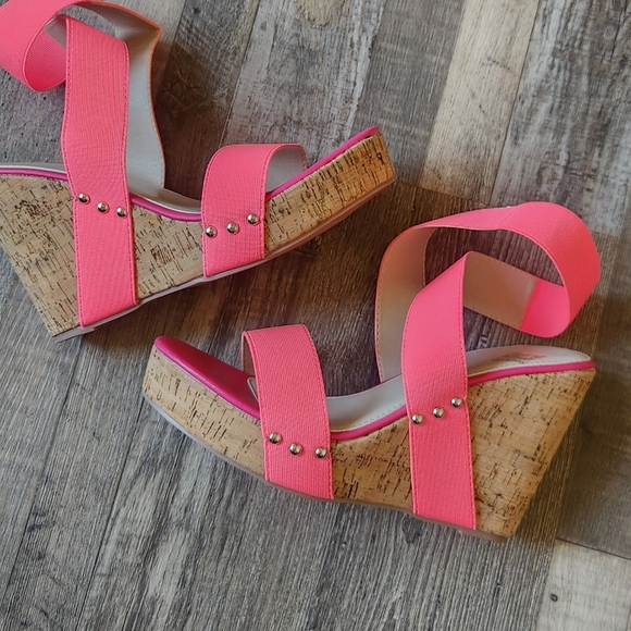 Pink Wedges - Picture 3 of 3